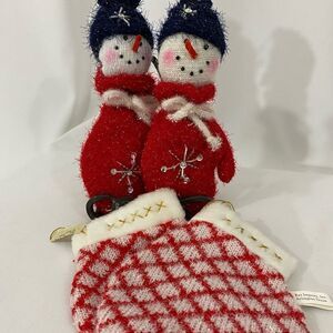 NWT Snowman Mitten Ornaments